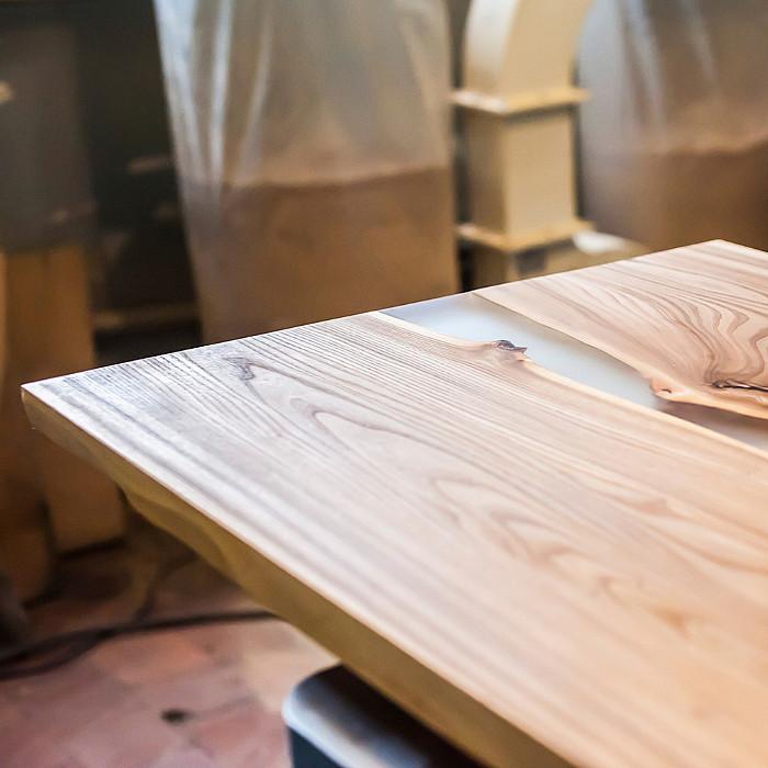 planche-bois-resine-transparente