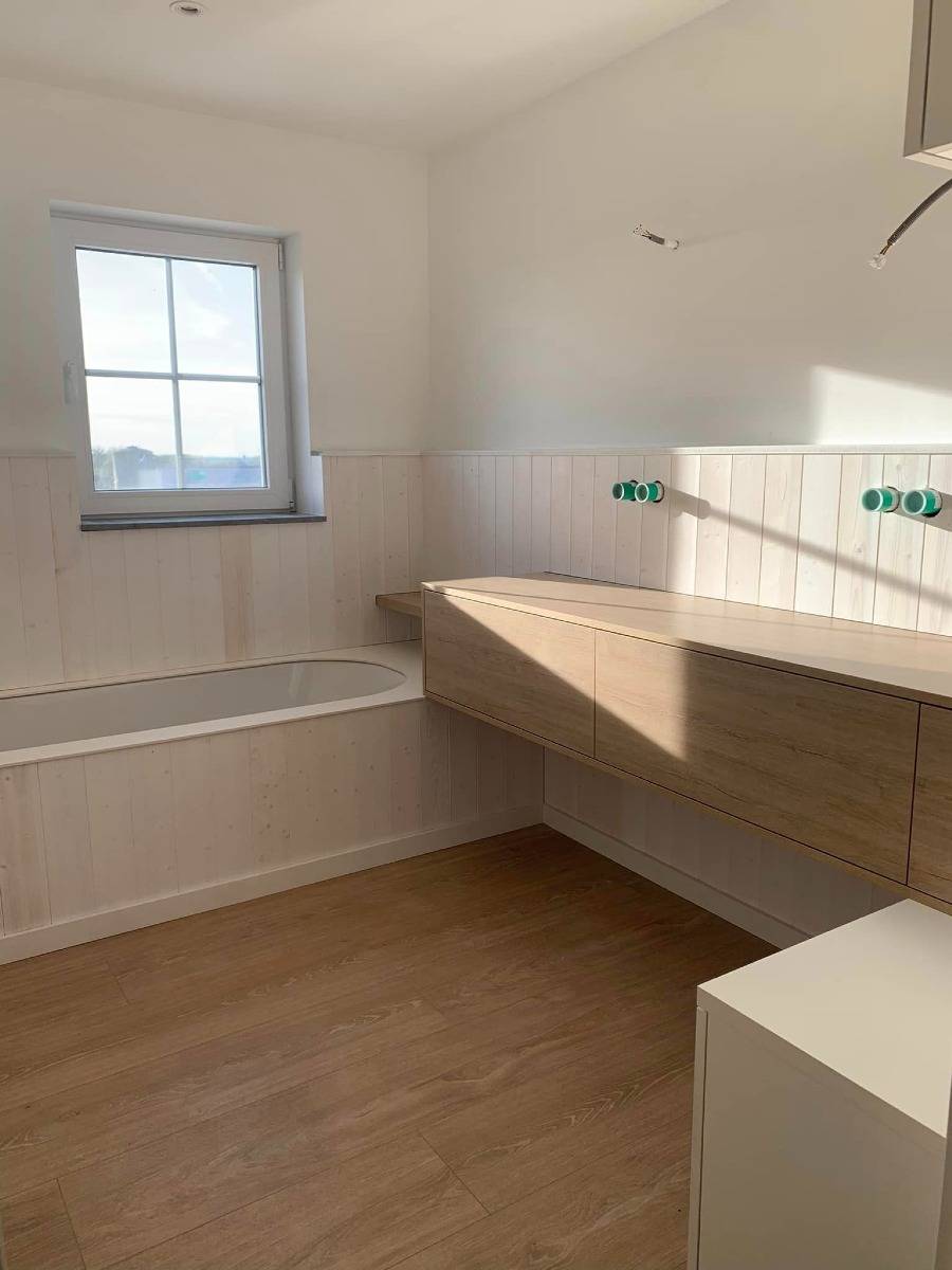 salle-de-bain-meubles-bardage-bois